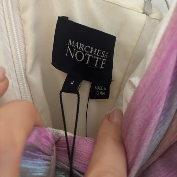 Marchesa Notte Striped Metallic Evening Gown - Size 4 - NWT - Picture 8 of 8